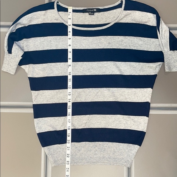 Short Sleeve Striped Sweater - Picture 3 of 9